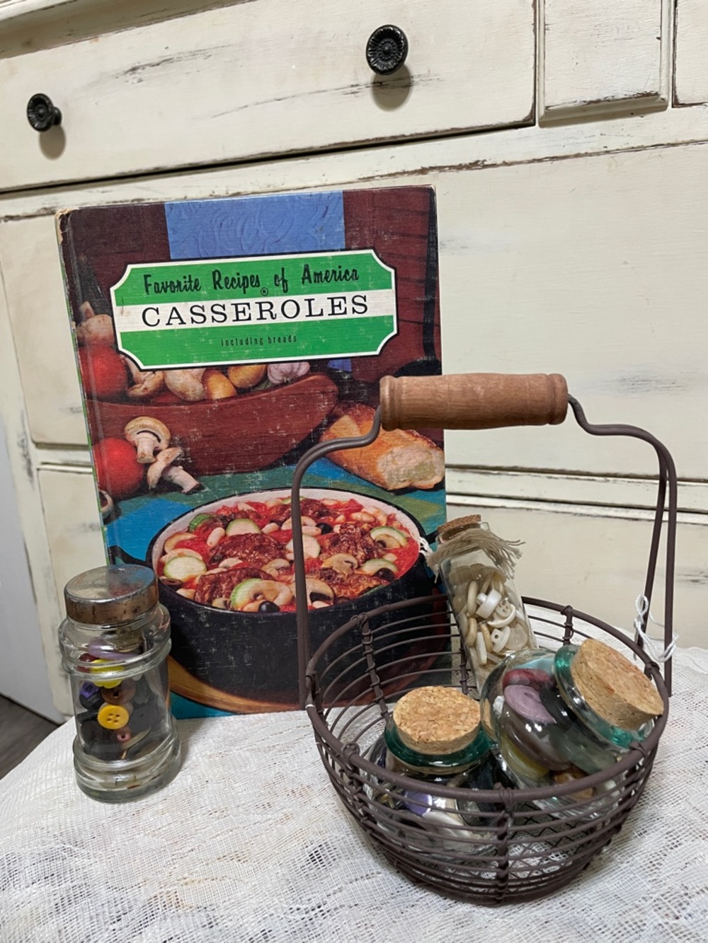 Stage it! Vintage Cozy Kitchen Bundle 🌿 Cookbook + Mini Button Basket